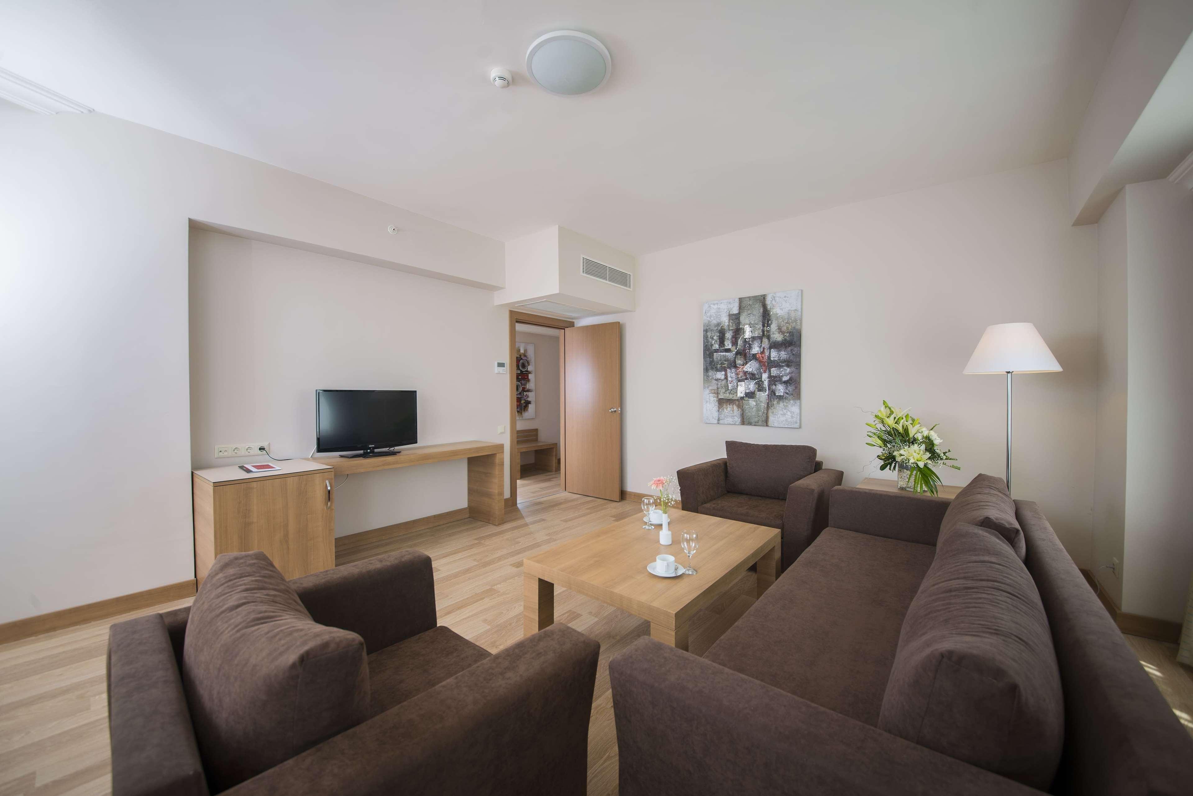 Ramada Resort By Wyndham Lara Αττάλεια Εξωτερικό φωτογραφία