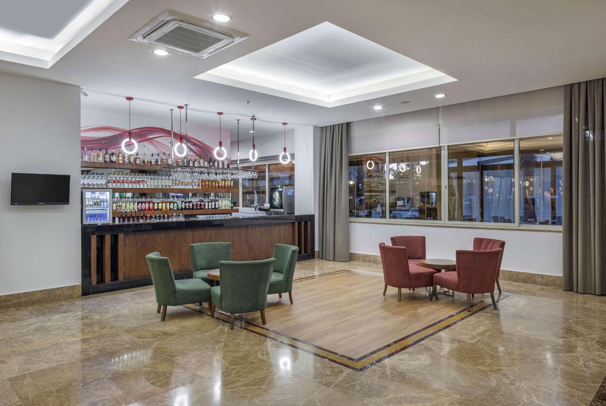 Ramada Resort By Wyndham Lara Αττάλεια Εξωτερικό φωτογραφία